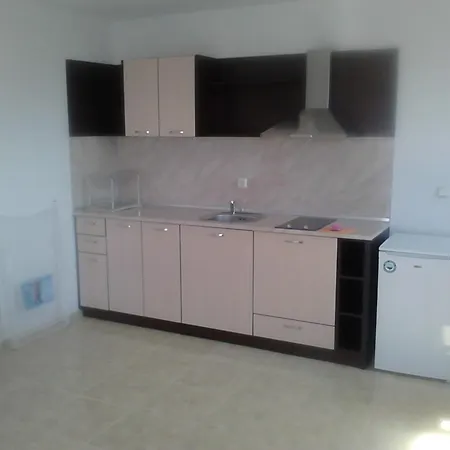 Apartment Rubin アパート